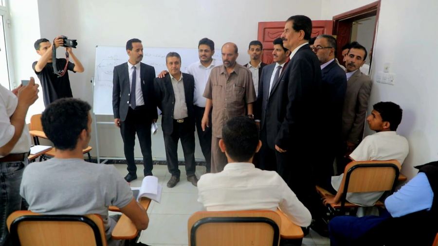 وكيل محافظة مأرب يفتتح المقر الجديد للمعهد التقني الصناعي ويؤكد دعم التعليم الفني